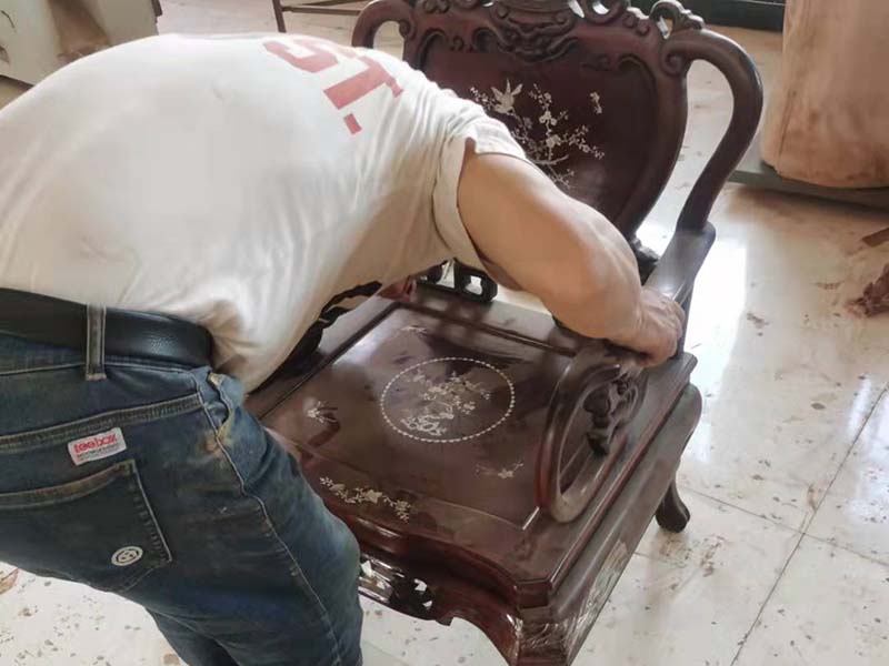 宜宾老旧红木家具保养技巧